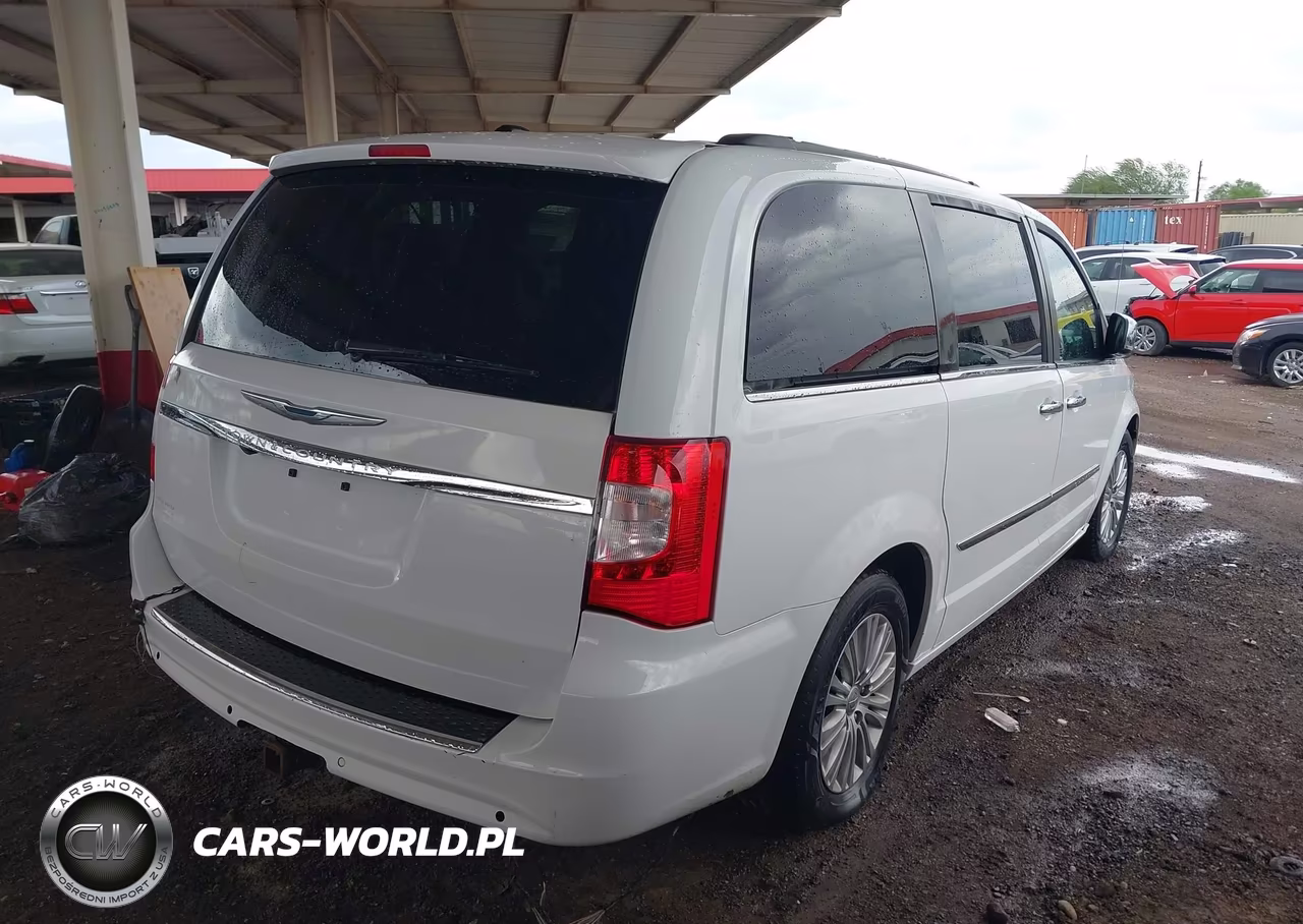 2016 Chrysler Town & Country Touring-L Anniversary Edition VIN:2C4RC1CG0GR189665 - 4