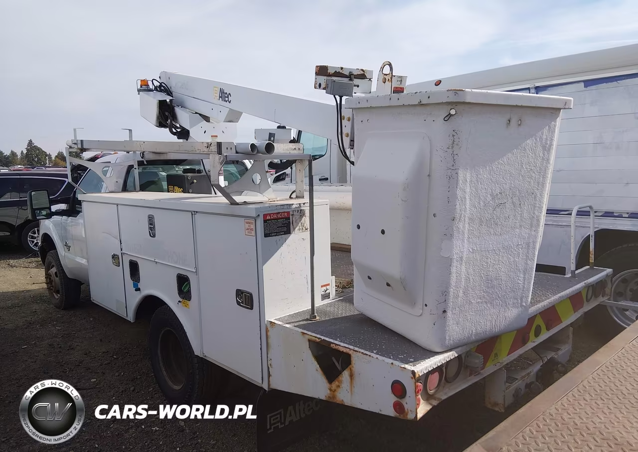 2013 Ford F-350 Chassis Xl VIN:1FDRF3HTXDEB36775 - 3