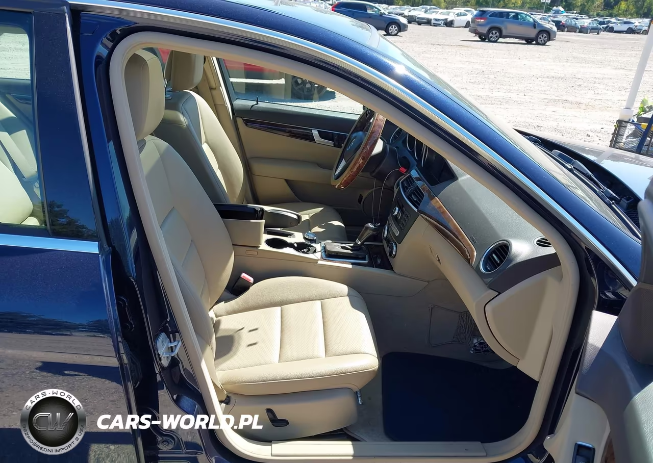 2014 Mercedes-Benz C 300 Sport 4Matic VIN:WDDGF8AB2EG254423 - 5