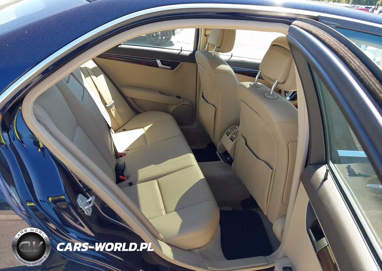 2014 Mercedes-Benz C 300 Sport 4Matic VIN:WDDGF8AB2EG254423 - 8