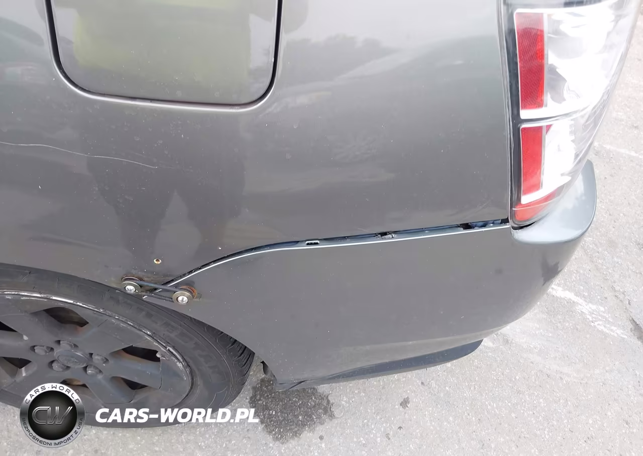 2005 Toyota Prius VIN:JTDKB20U453087697 - 13