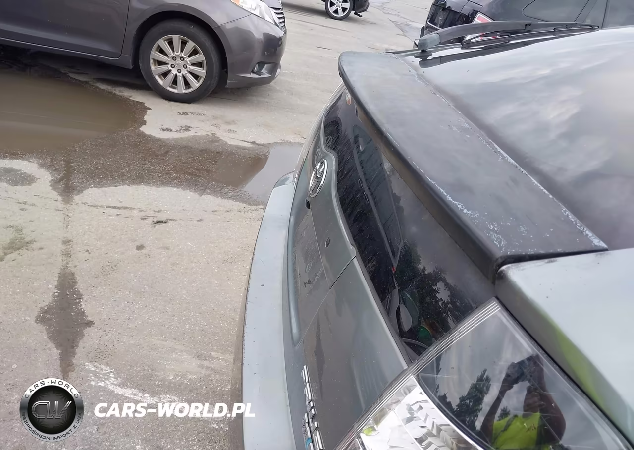 2005 Toyota Prius VIN:JTDKB20U453087697 - 15