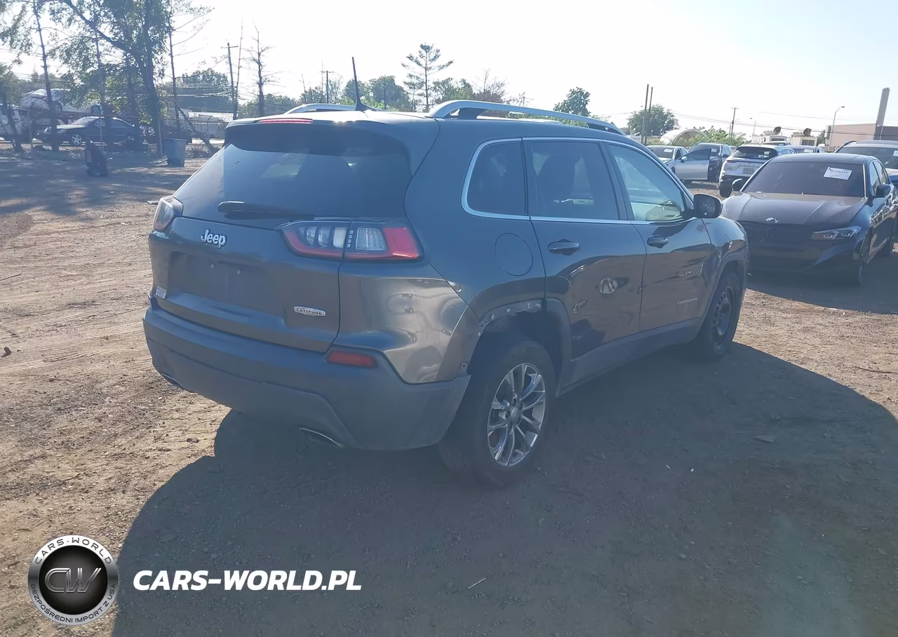 2019 Jeep Cherokee Latitude Plus Fwd VIN:1C4PJLLX0KD373704 - 4