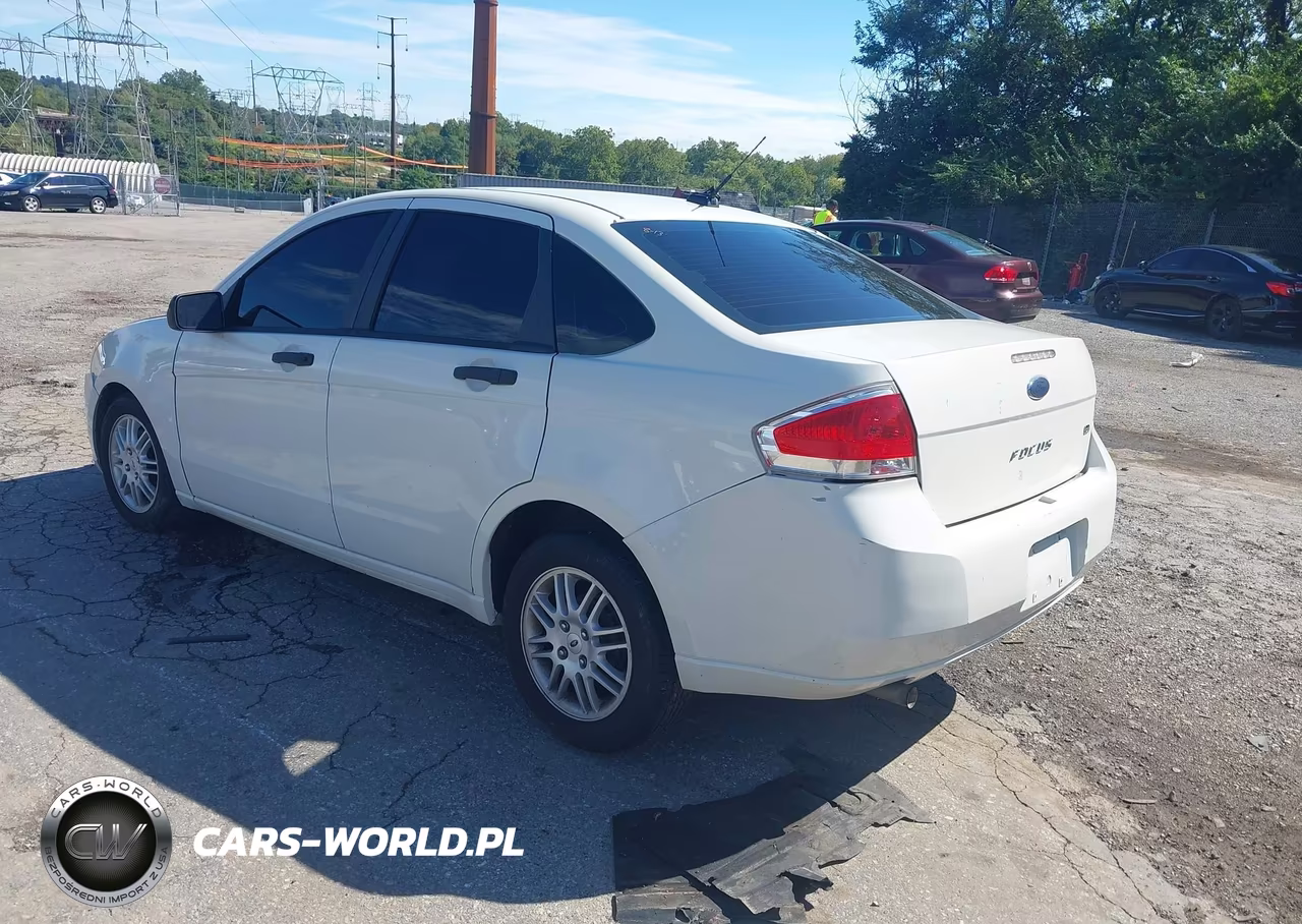 2011 Ford Focus Se VIN:1FAHP3FN6BW173286 - 3