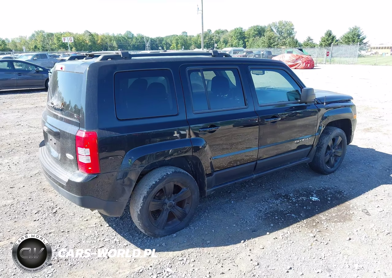 2013 Jeep Patriot Latitude VIN:1C4NJRFB7DD248406 - 4