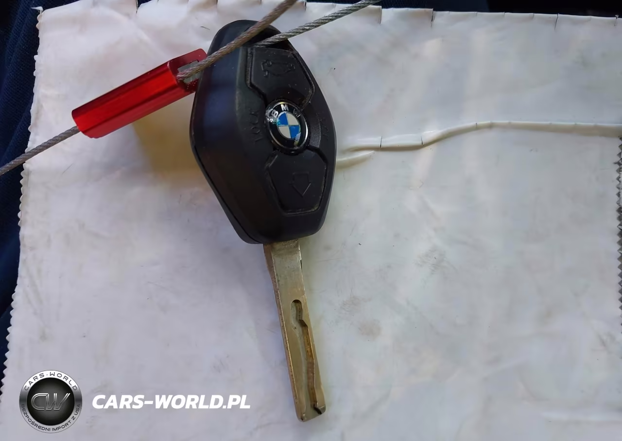 2005 BMW Z4 3.0I VIN:4USBT53525LT28105 - 11
