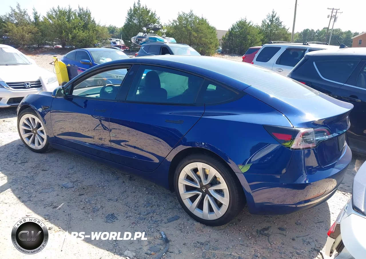 2021 Tesla Model 3 Standard Range Plus Rear-Wheel Drive VIN:5YJ3E1EA8MF096635 - 3