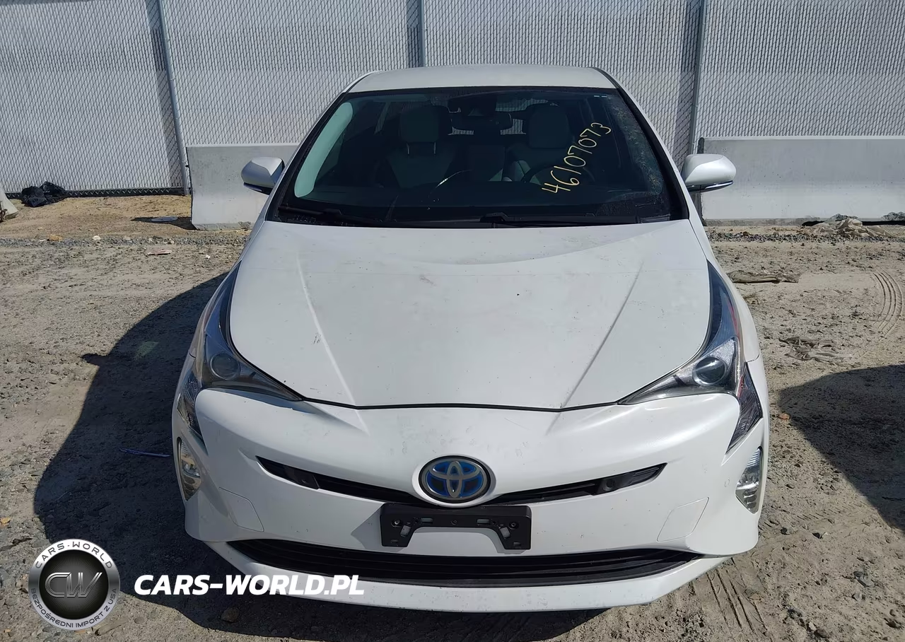 2016 Toyota Prius Four Touring VIN:JTDKARFU1G3024112 - 12