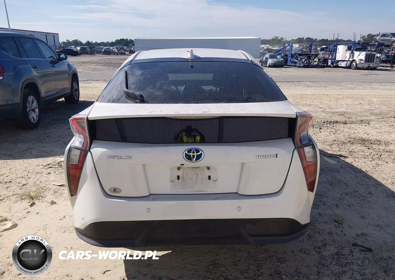 2016 Toyota Prius Four Touring VIN:JTDKARFU1G3024112 - 16