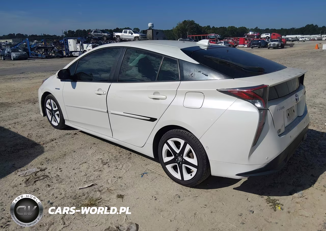 2016 Toyota Prius Four Touring VIN:JTDKARFU1G3024112 - 3