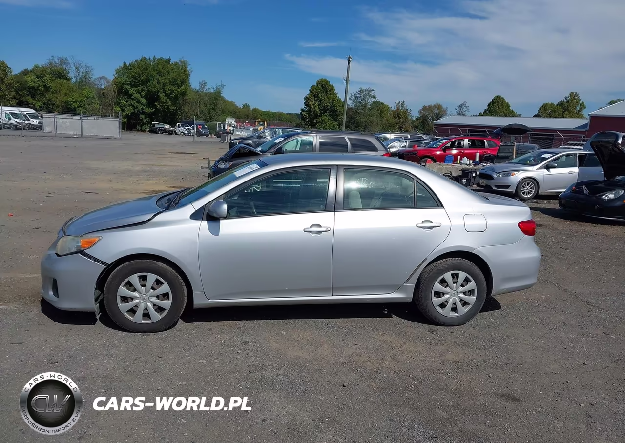2011 Toyota Corolla Le VIN:JTDBU4EE2B9135245 - 14