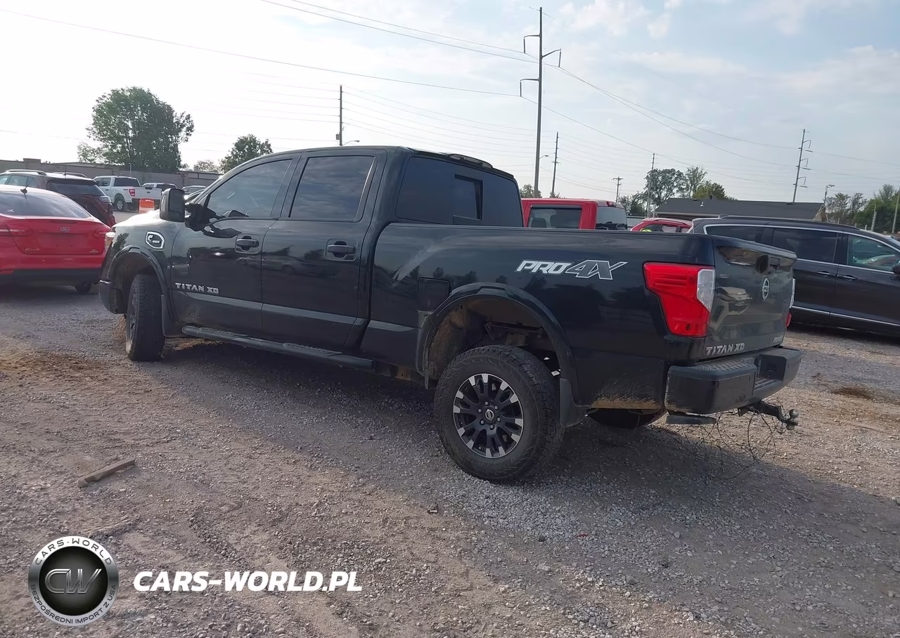 2018 Nissan Titan Xd Pro-4X Diesel VIN:1N6BA1F4XJN528832 - 3