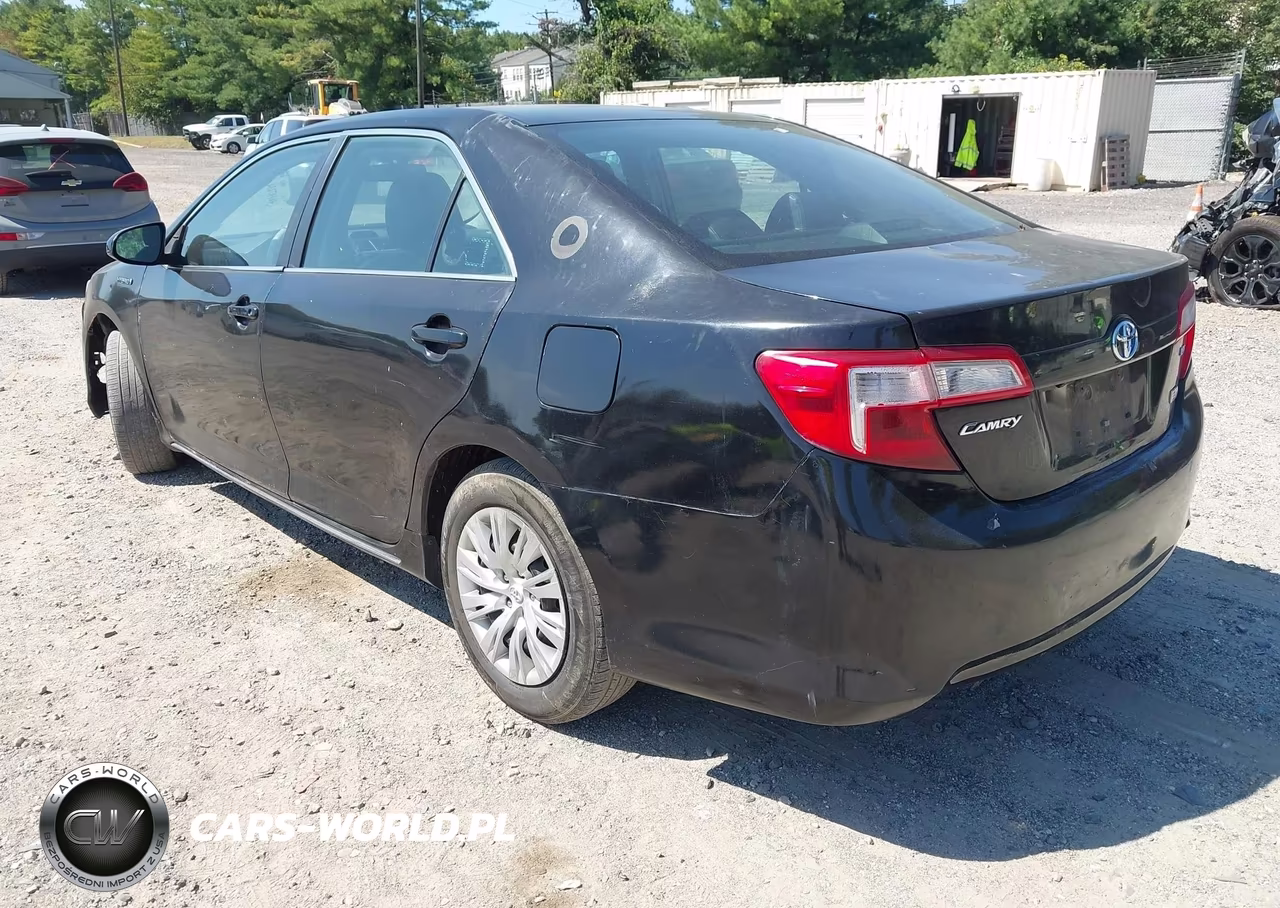 2014 Toyota Camry Hybrid Le VIN:4T1BD1FK7EU140165 - 3