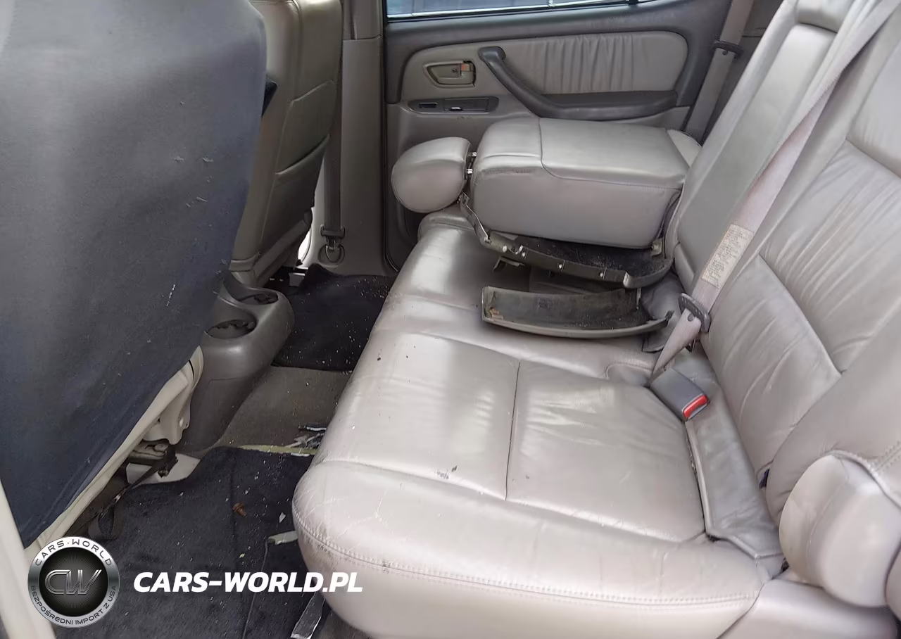 2001 Toyota Sequoia Limited V8 VIN:5TDBT48A115002701 - 8