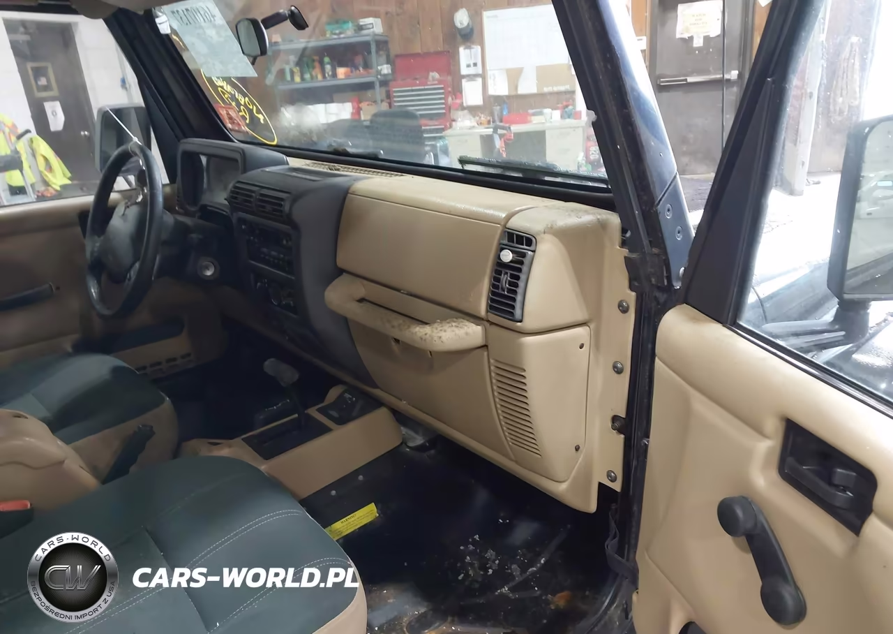 2002 Jeep Wrangler Sahara VIN:1J4FA59S32P764888 - 5