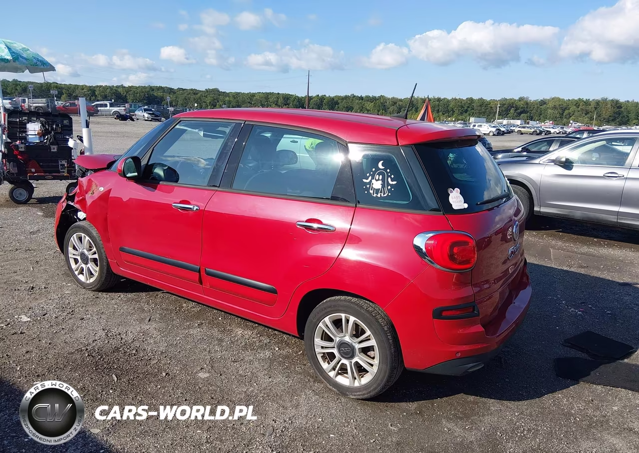 2018 Fiat 500L Pop VIN:ZFBCFAAH8JZ041109 - 3
