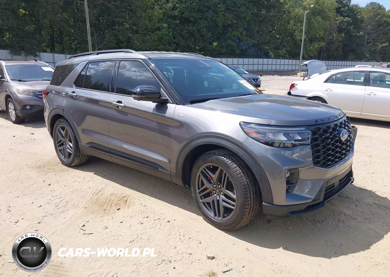 2025 Ford Explorer St-Line