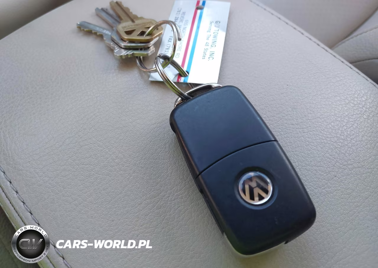 2017 Volkswagen Tiguan 2.0T S VIN:WVGBV7AX7HW510946 - 11