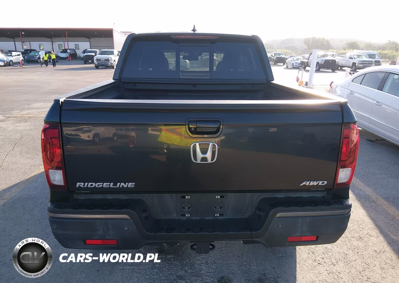 2017 Honda Ridgeline Black Edition VIN:5FPYK3F84HB035107 - 17
