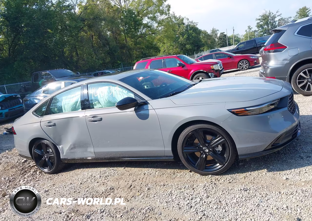 2026 Honda Accord Hybrid Sport-L VIN:1HGCY2F73TA057573 - 13