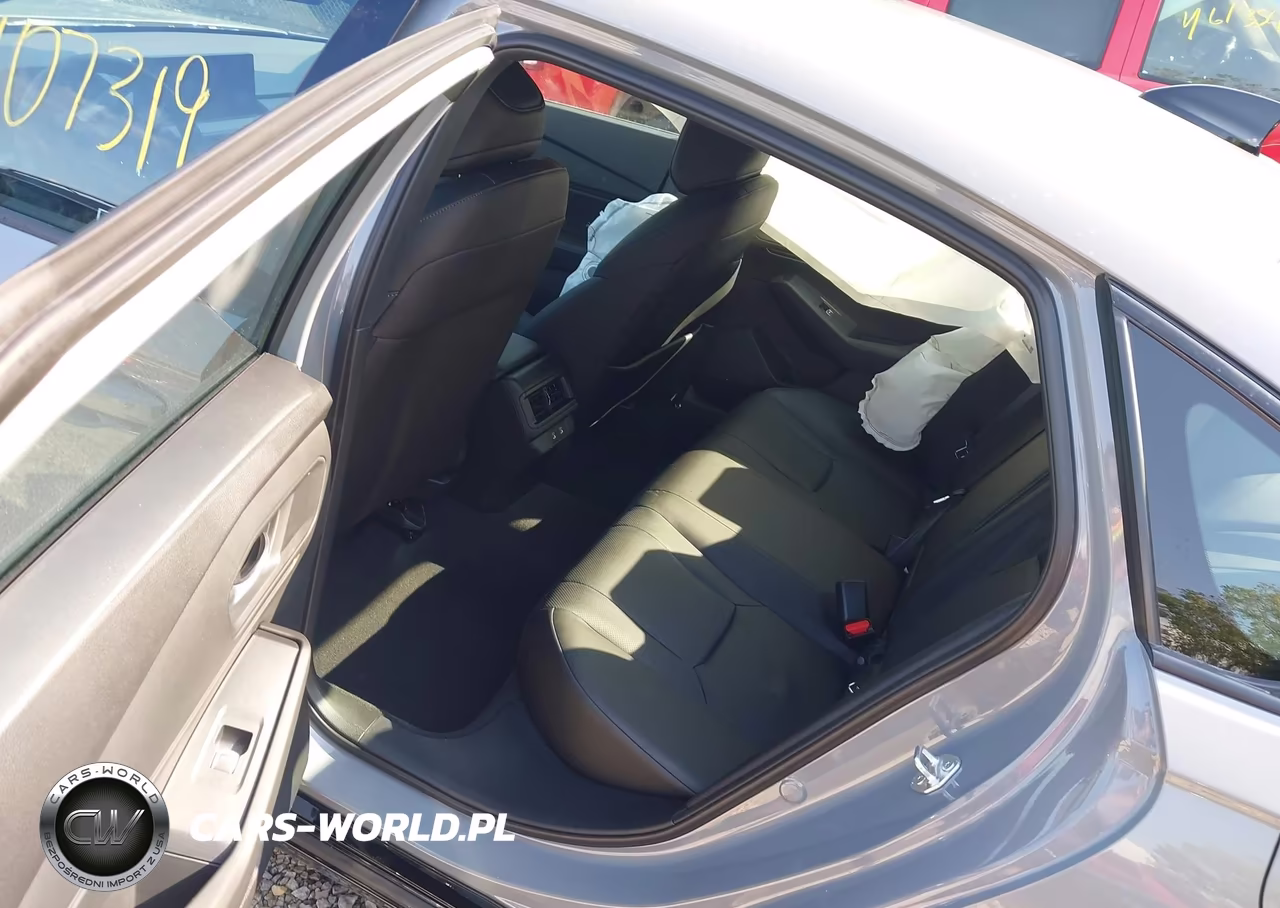2026 Honda Accord Hybrid Sport-L VIN:1HGCY2F73TA057573 - 8