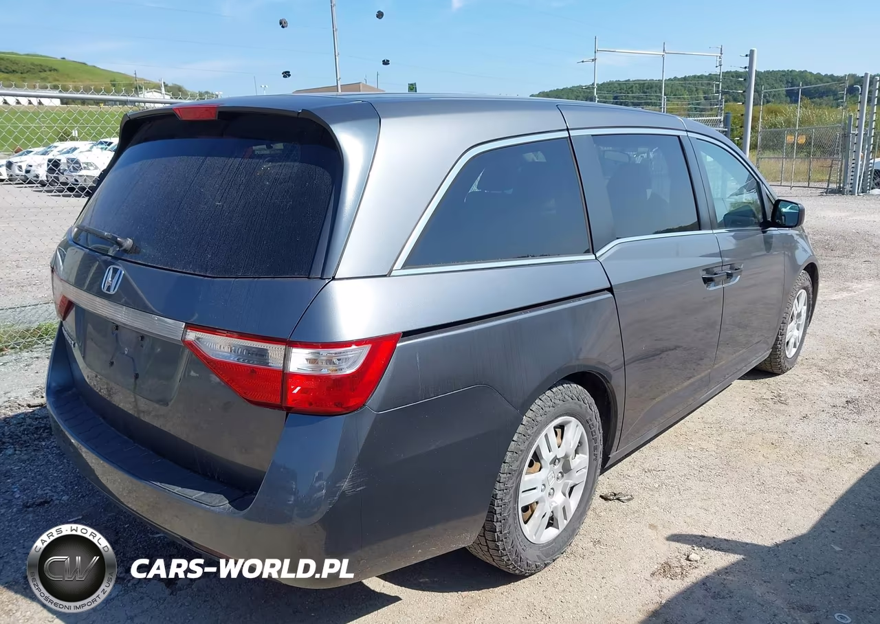 2013 Honda Odyssey Lx VIN:5FNRL5H29DB039114 - 4