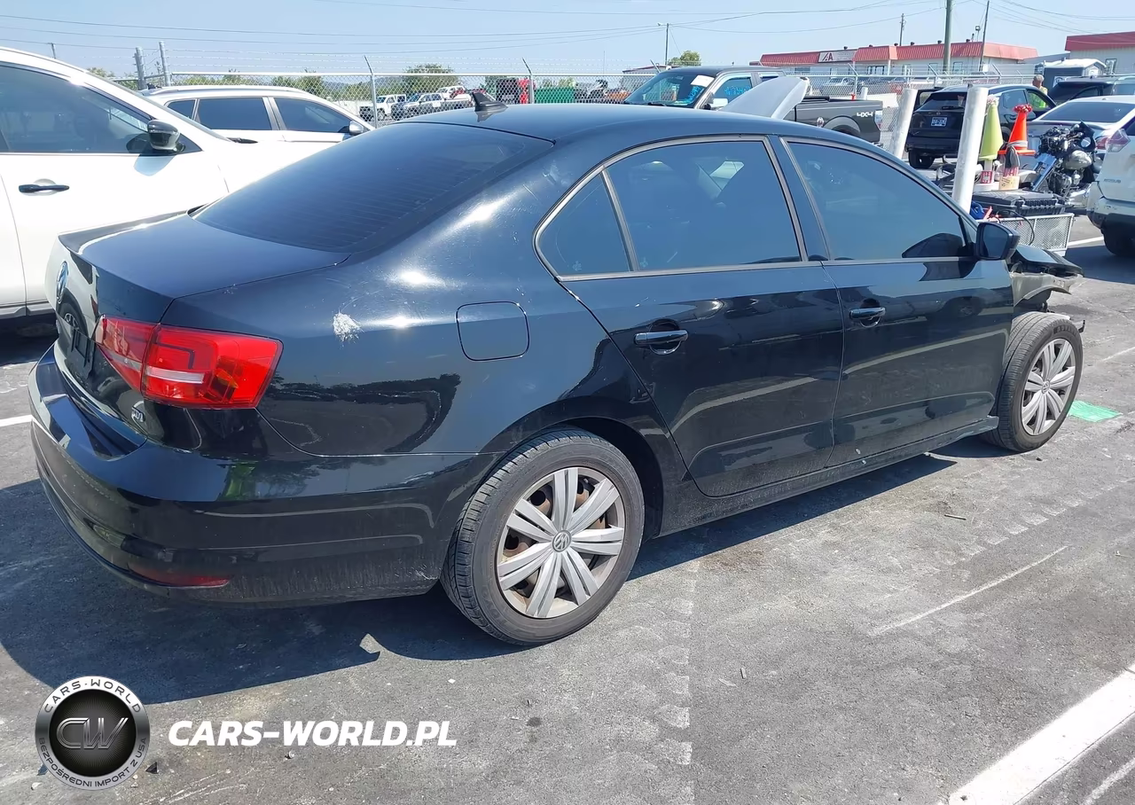 2015 Volkswagen Jetta 2.0L Tdi S VIN:3VWLA7AJ7FM272994 - 4