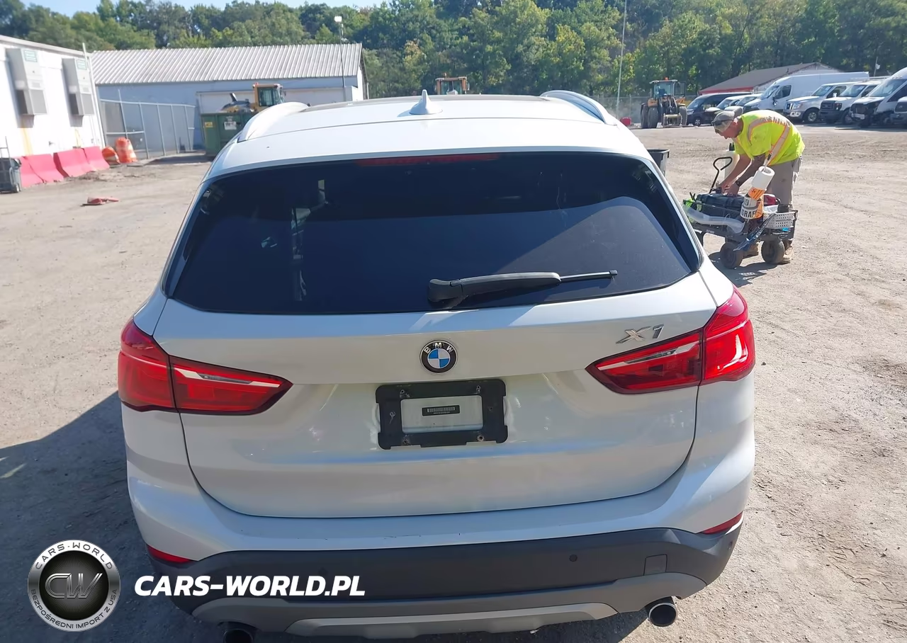 2016 BMW X1 xDrive28I VIN:WBXHT3C35GP887200 - 17