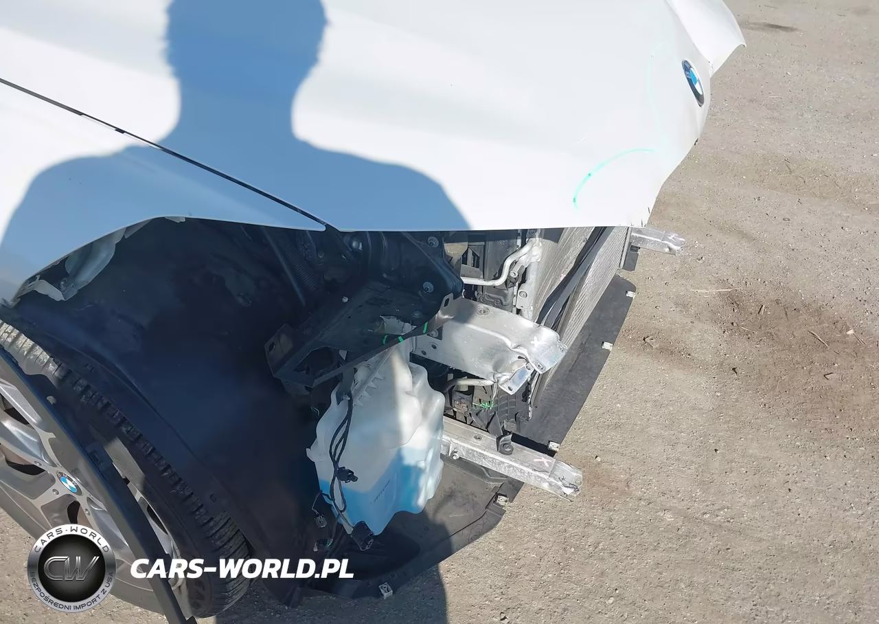 2016 BMW X1 xDrive28I VIN:WBXHT3C35GP887200 - 19