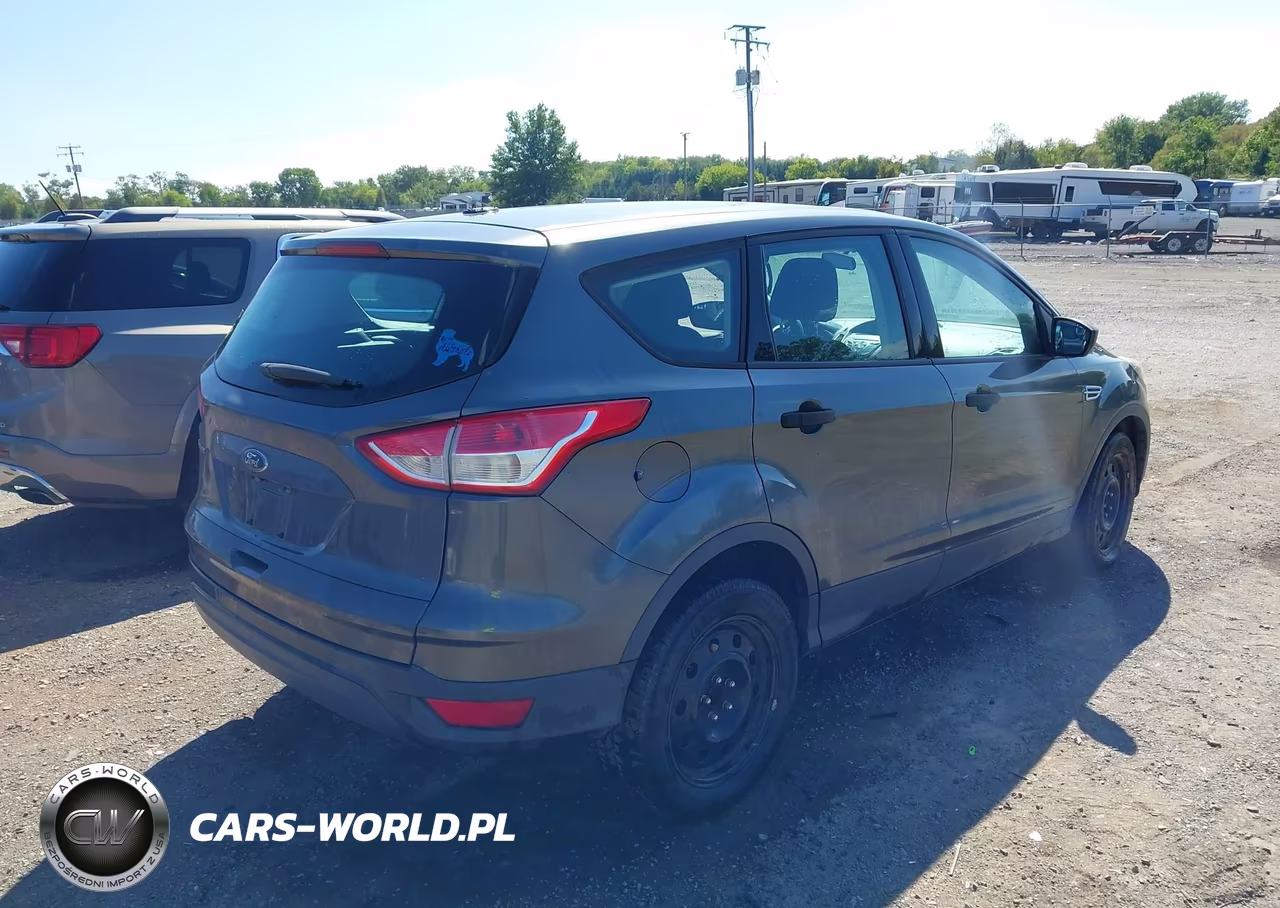 2016 Ford Escape S VIN:1FMCU0F74GUC20813 - 4