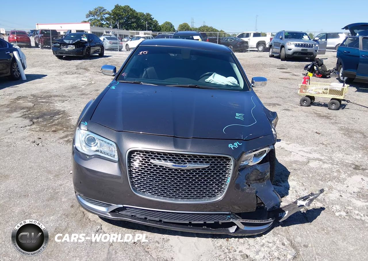 2020 Chrysler 300 Touring VIN:2C3CCAAG2LH203031 - 12