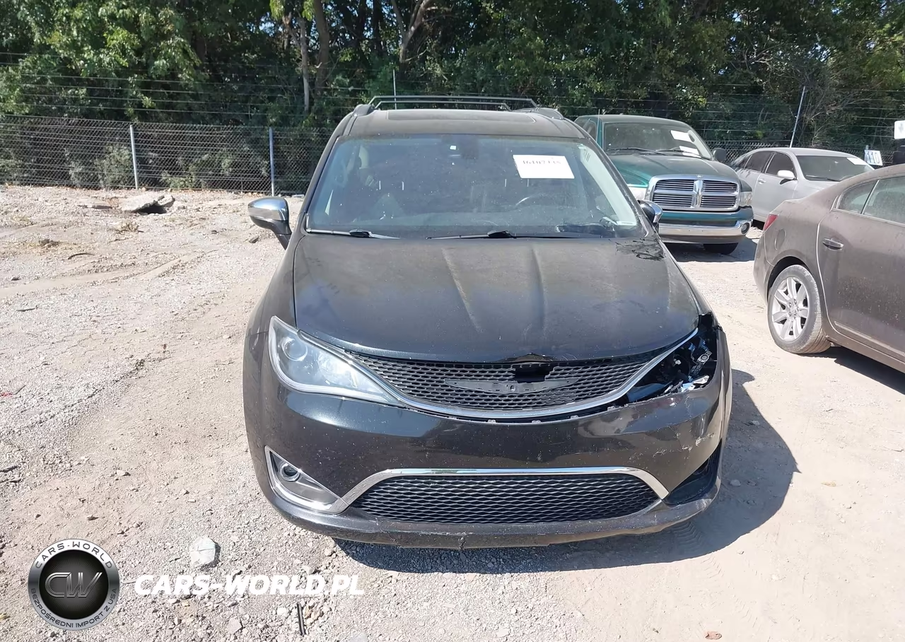 2019 Chrysler Pacifica Limited VIN:2C4RC1GG9KR604825 - 12