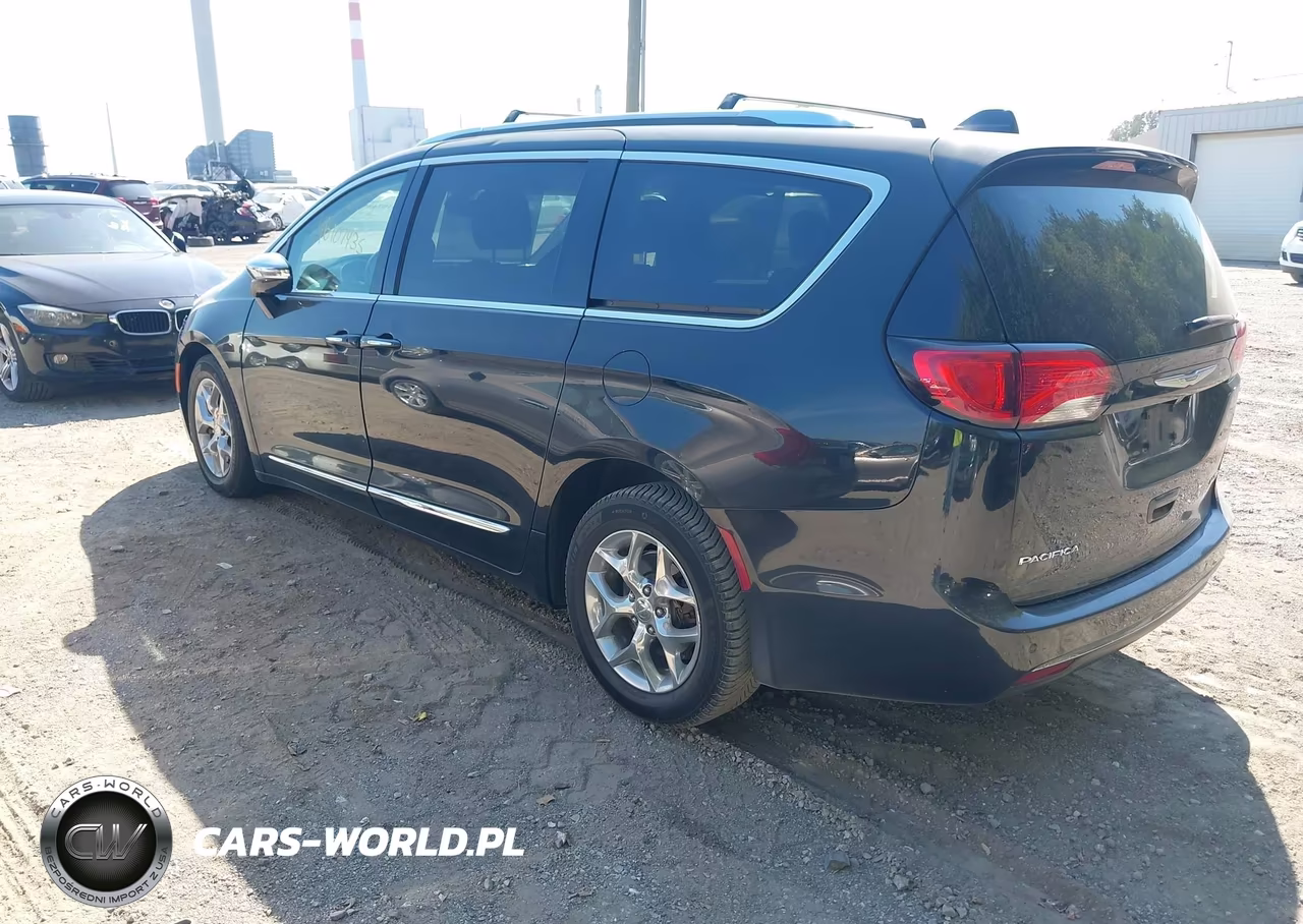 2019 Chrysler Pacifica Limited VIN:2C4RC1GG9KR604825 - 3
