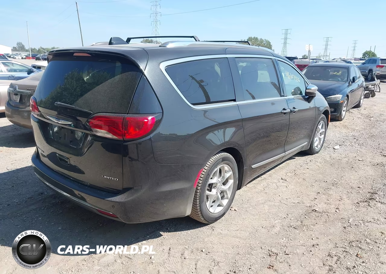 2019 Chrysler Pacifica Limited VIN:2C4RC1GG9KR604825 - 4