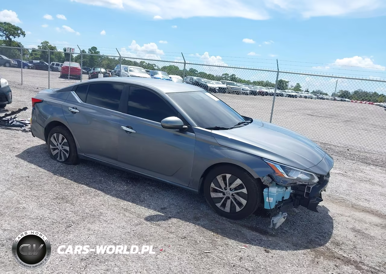 2019 Nissan Altima S
