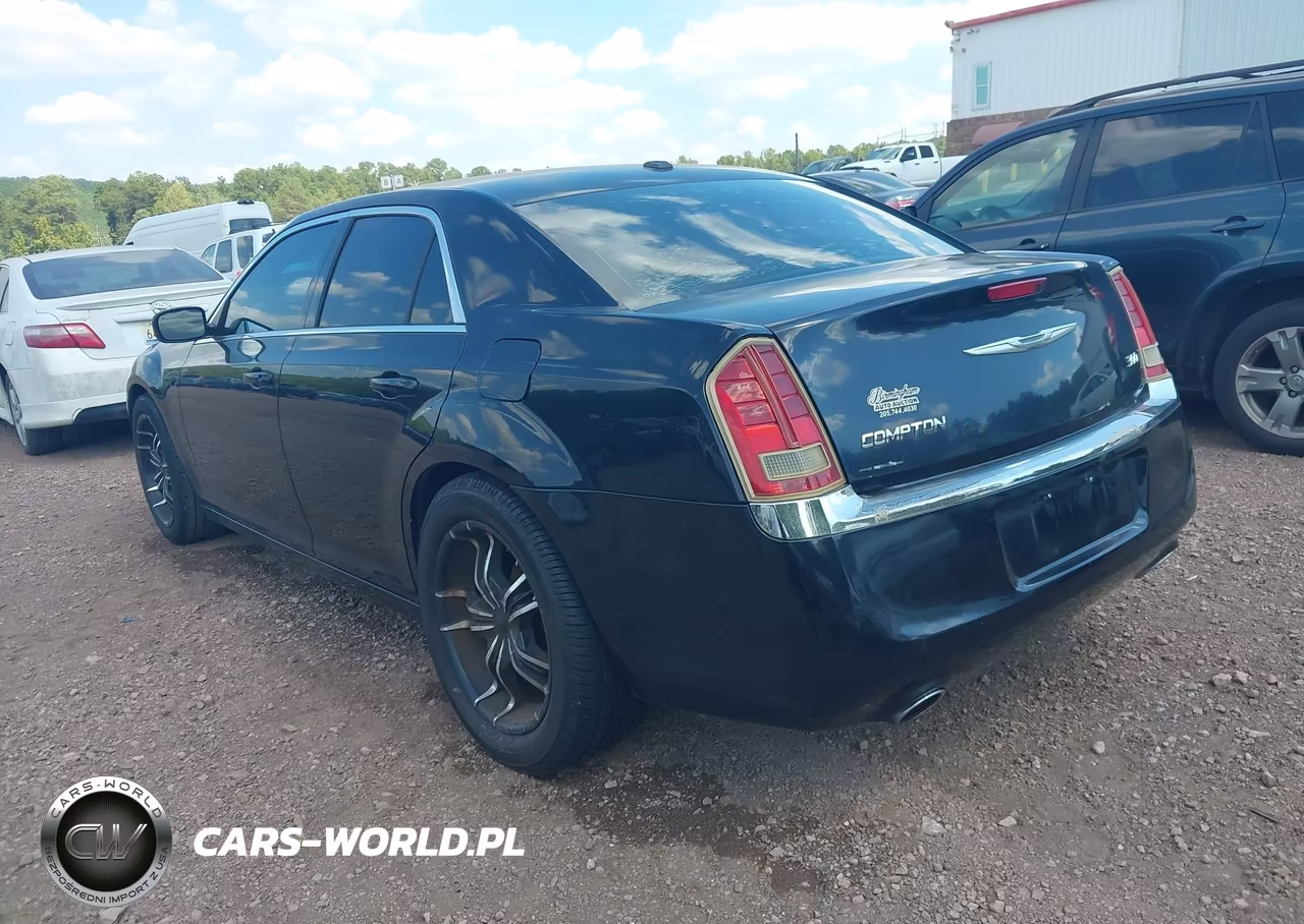 2012 Chrysler 300 VIN:2C3CCAAG5CH147974 - 3