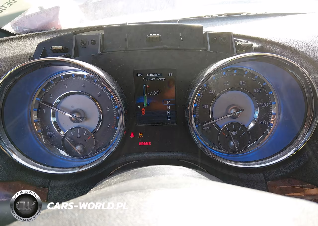 2012 Chrysler 300 VIN:2C3CCAAG5CH147974 - 7