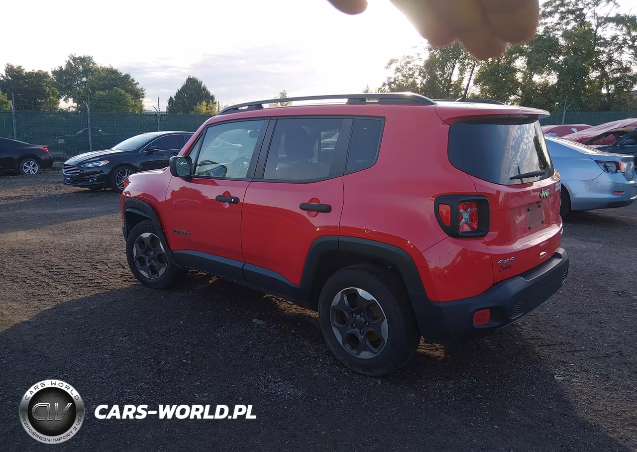 2018 Jeep Renegade Sport 4X4 VIN:ZACCJBAB5JPJ71003 - 3