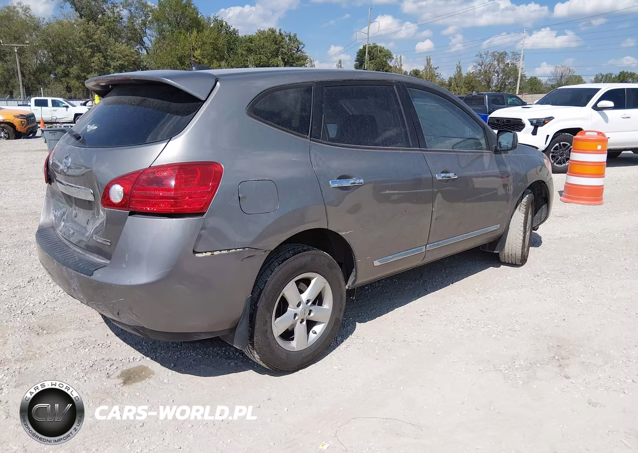2013 Nissan Rogue S VIN:JN8AS5MT1DW018546 - 4