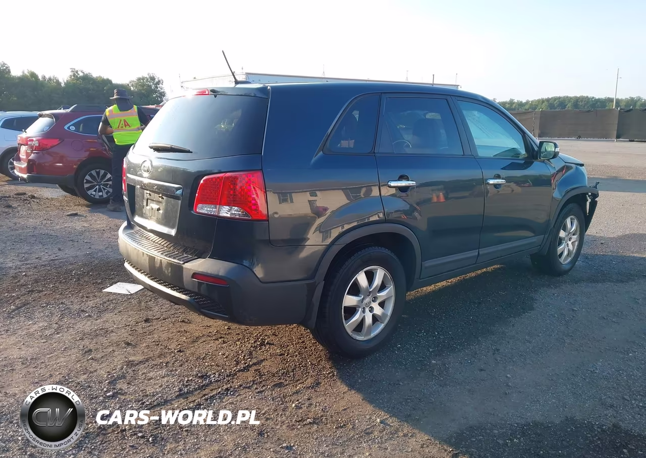 2012 Kia Sorento Lx VIN:5XYKT3A12CG269639 - 4