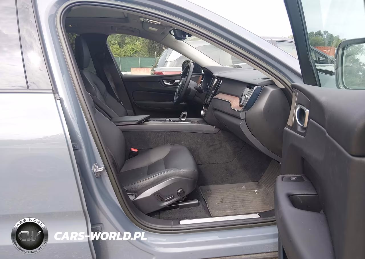 2023 Volvo Xc60 Recharge Plug-In Hybrid T8 Plus Dark Theme VIN:YV4H60DW2P1391718 - 5