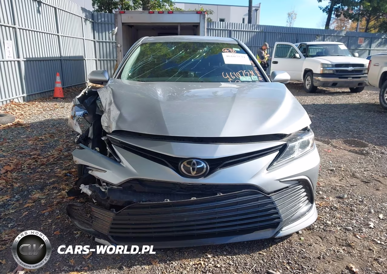 2021 Toyota Camry Le VIN:4T1C11AK0MU529183 - 12