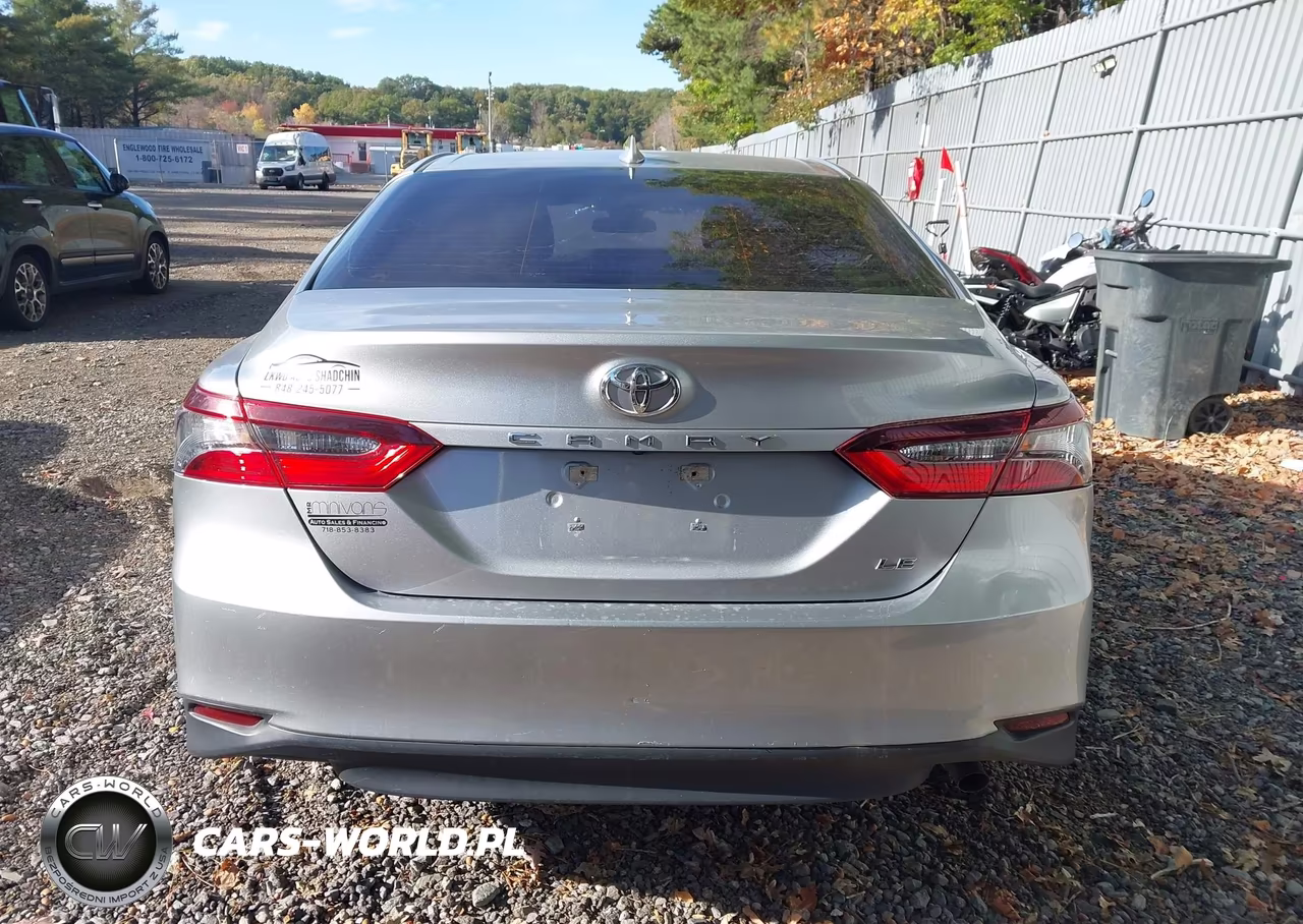 2021 Toyota Camry Le VIN:4T1C11AK0MU529183 - 16