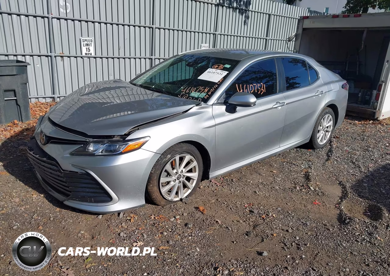 2021 Toyota Camry Le VIN:4T1C11AK0MU529183 - 2