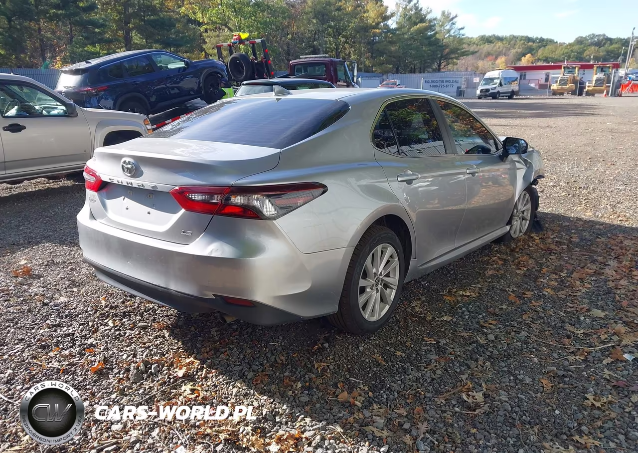 2021 Toyota Camry Le VIN:4T1C11AK0MU529183 - 4
