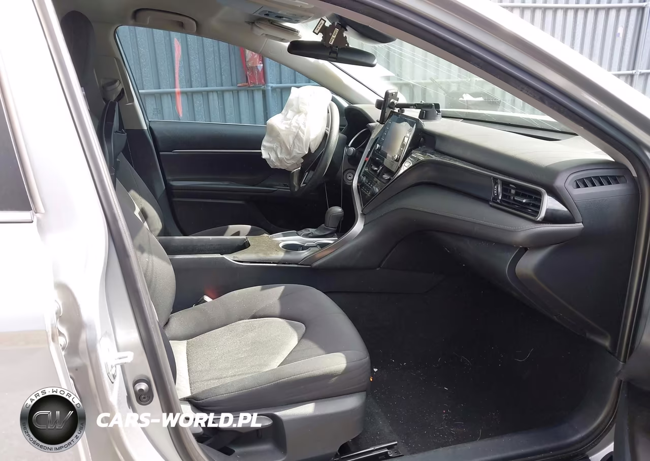 2021 Toyota Camry Le VIN:4T1C11AK0MU529183 - 5