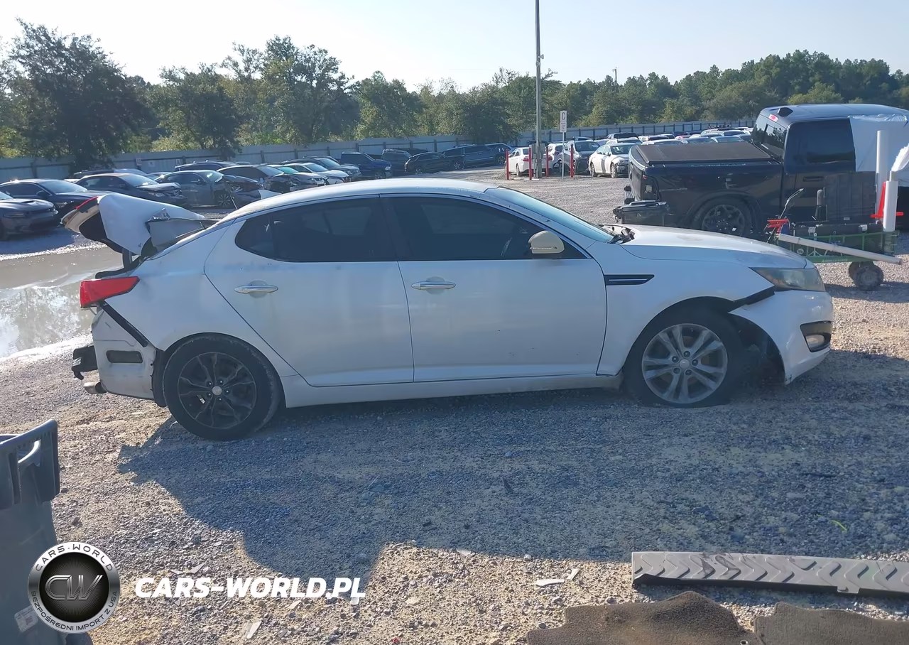2013 Kia Optima Lx VIN:5XXGM4A70DG151446 - 13