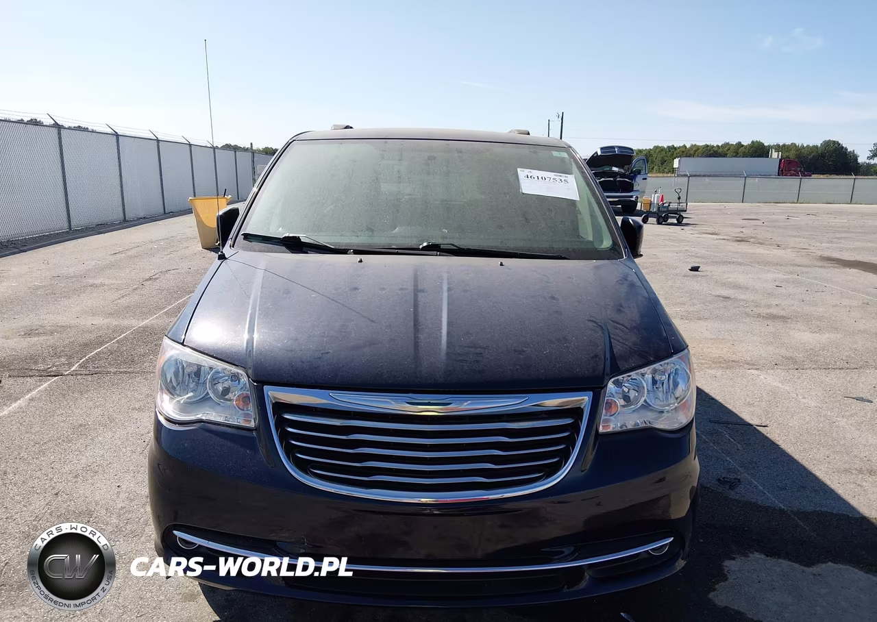 2015 Chrysler Town & Country Touring VIN:2C4RC1BG5FR620775 - 6