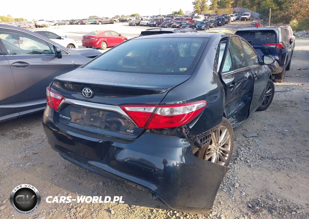 2017 Toyota Camry Se VIN:4T1BF1FK7HU698063 - 4