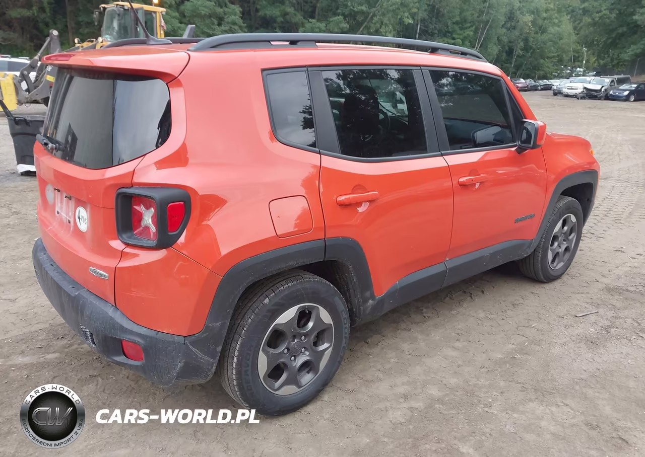2016 Jeep Renegade Latitude VIN:ZACCJBBWXGPC45528 - 4